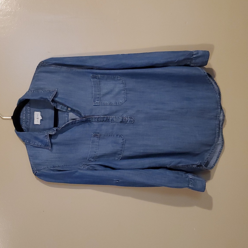 Lou & Grey Chambray Button-Up Shirt